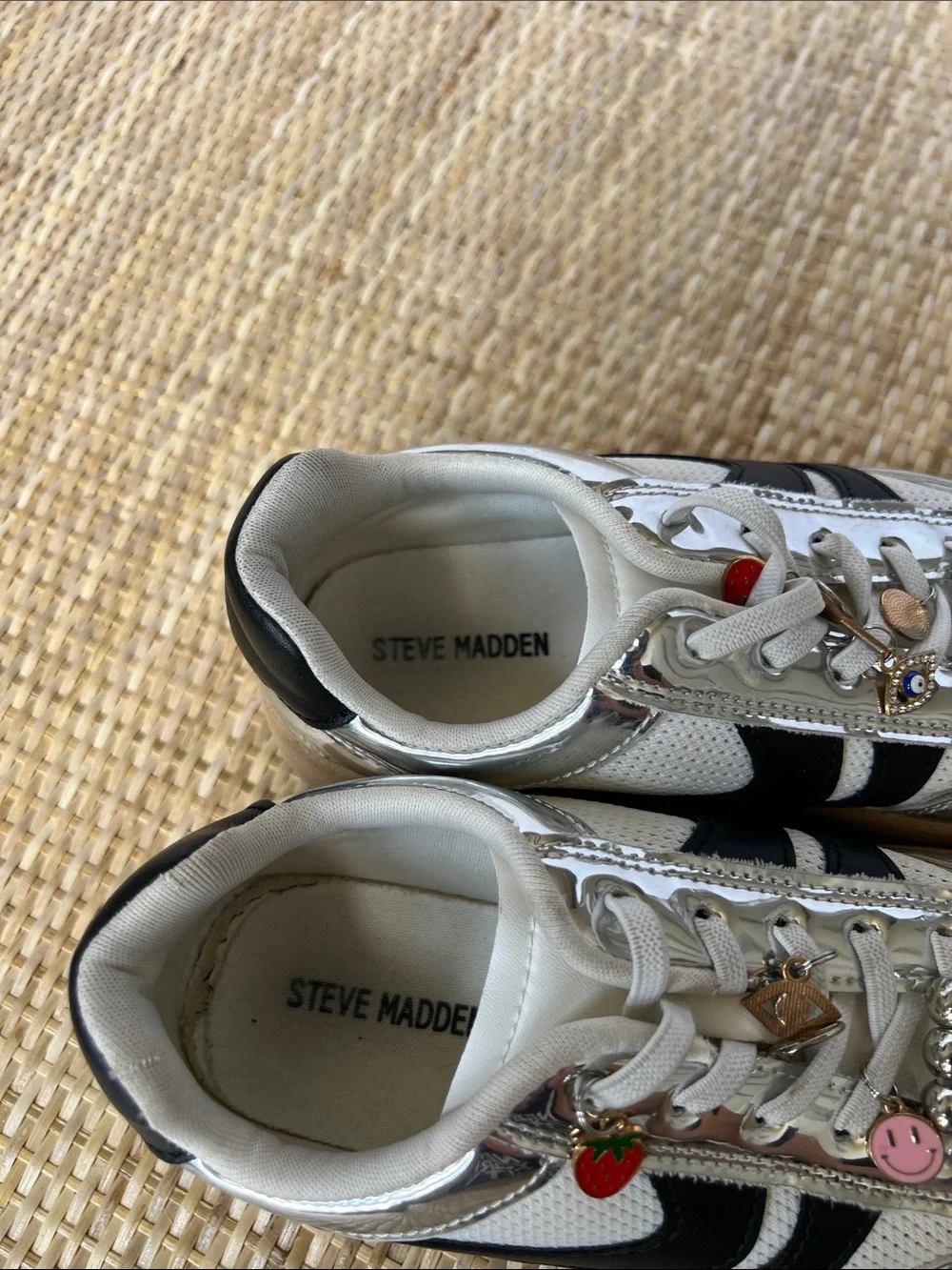 Steve Madden J-Jersey Charm Platform Sneaker Slip on Cream Silver Black Y2 girl